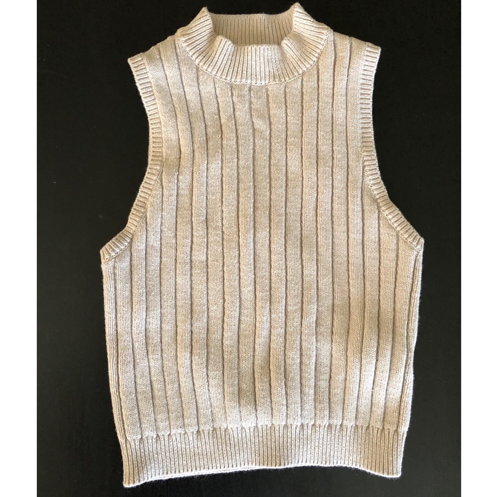 Cropped Sleeveless Sweater